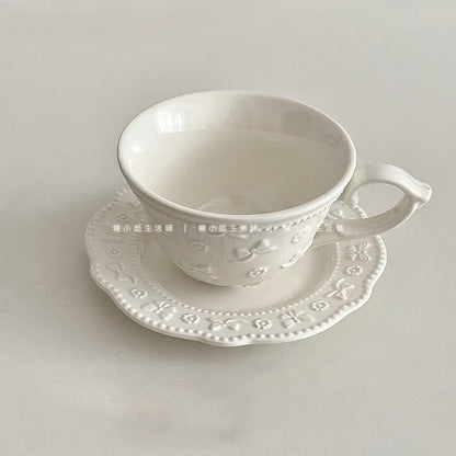 French Relief Coffee Cup Dish Set Exquisite Household Ceramic Drinking Cups With Handle White Round Plates 2Pcs Drinkware Suit