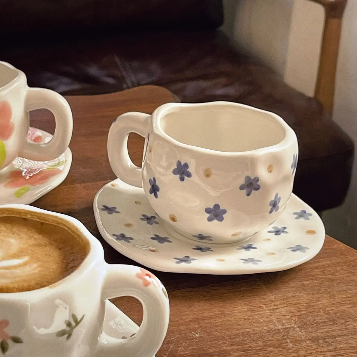 Hand-painted Blue Floral Coffee Cups and Saucers Simple Household Creative Retro Afternoon Tea Mug Cute Floral Ceramic Latte Cup
